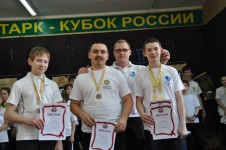 метание ножей, ,22 марта 2015 года в Москве прошло Первенство Москвы по спортивному метанию ножа среди детей до 16 лет.  