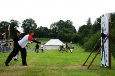 метание ножей, ,August 20-23, 2015 in Notingemshire, Great Britain, the home of Robin Hood, was held the world championship according to the European Association throwers knives and axes. The competition was attended by more than 130 athletes from 11 countries. I gathered from different sources photographs of this wonderful event. Photos Rosanna Beltracchi, Pascal Boucreux, Lynn Dakin Ball, Roland Meyer-Speicher and other 