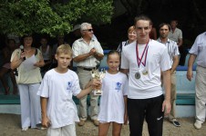 метание ножей, ,Новороссийск, июль 2011 года. Чемпионат России по спортивному метанию ножа. Солнце, море и эмоции. 