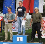 метание ножей, ,13-15 сентября 2013 года в Чехии в местечке Нивнице прошел Чемпионат Европы по метанию ножа и топора по версии Европейской Ассоциации Метателей.
Фотографии Richard Sunderland и с сайта еврометателей www.knifethrowing.info, www.messerwerfen.de 
