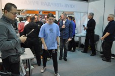 метание ножей, ,1 марта 2014 года на выставке