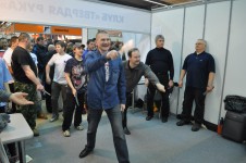 метание ножей, ,1 марта 2014 года на выставке 
