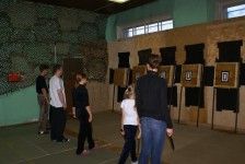 метание ножей, ,Еще несколько фотографий с турнира по метанию ножей, приуроченного ко Дню работника государственной безопасности 