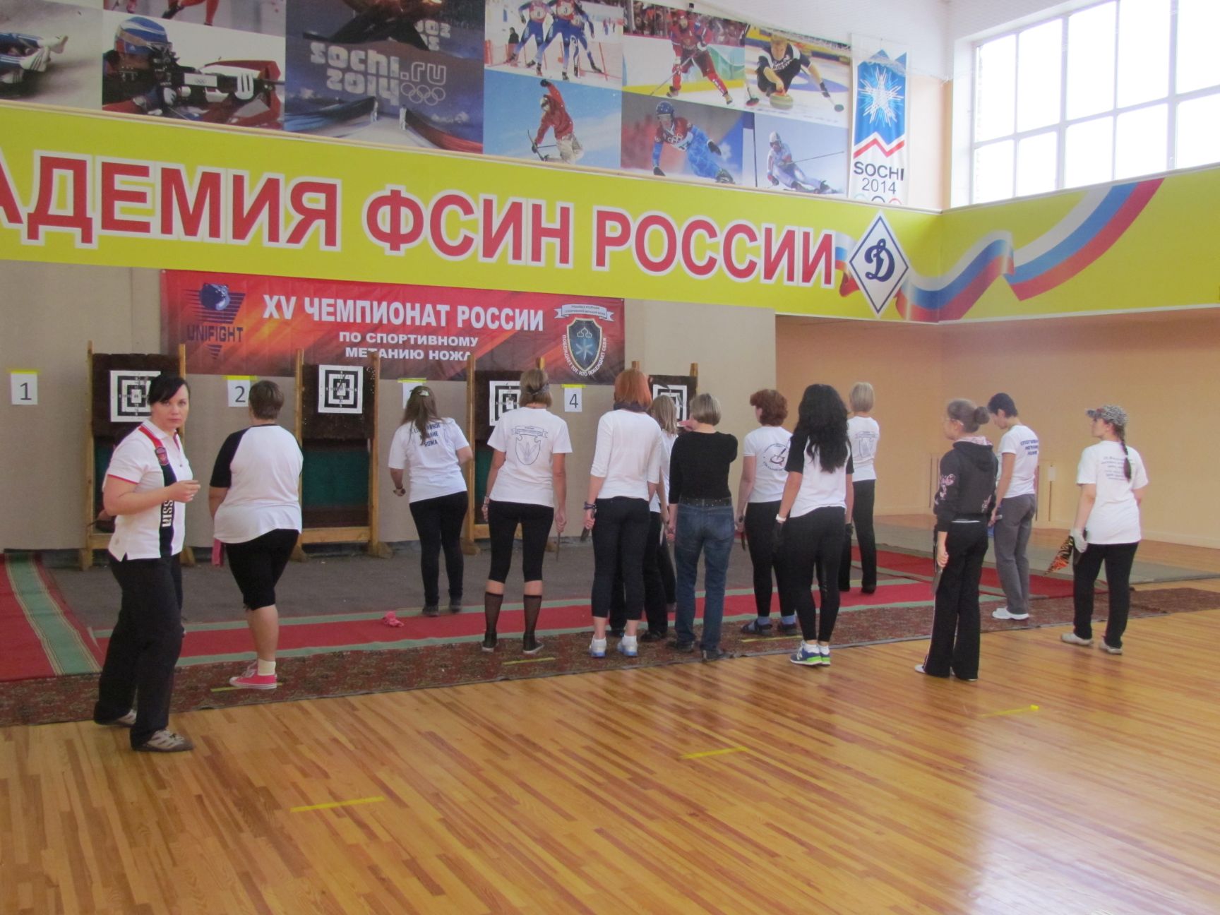метание ножей, ,16-18 октября 2015 года в Рязани прошел юбилейный 15 Чемпионат России по метанию ножа. Соревнования проходили на базе Академии права и управления ФСИН. Хочется отметить высокий уровень подготовки организаторов и спортсменов. Безоговорочным лидером на всех дистанциях стал Александр Харитонов.  