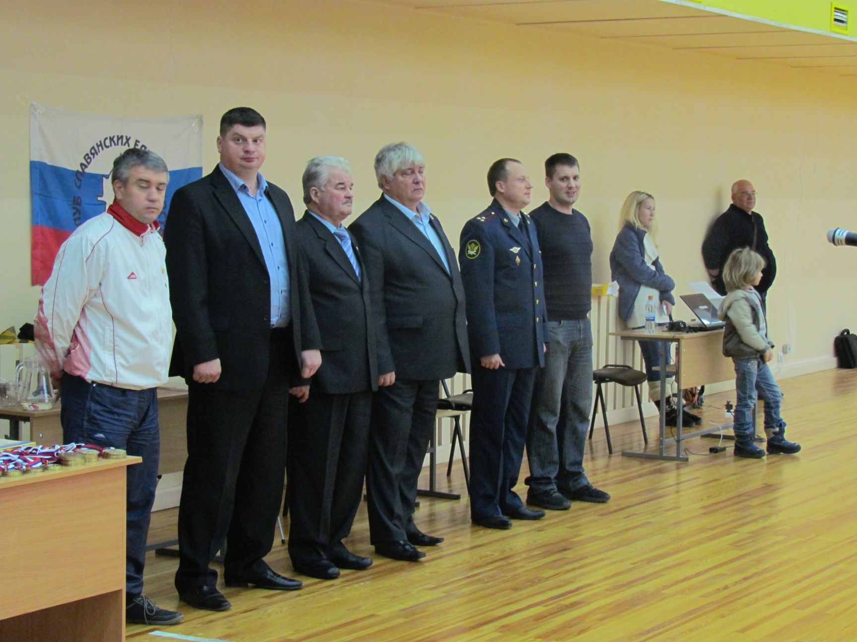 метание ножей, ,16-18 октября 2015 года в Рязани прошел юбилейный 15 Чемпионат России по метанию ножа. Соревнования проходили на базе Академии права и управления ФСИН. Хочется отметить высокий уровень подготовки организаторов и спортсменов. Безоговорочным лидером на всех дистанциях стал Александр Харитонов.  