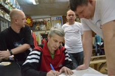 метание ножей, ,13  открытый Чемпионат и Первенство Самарской Государственной областной академии Наяновой по «Универсальному бою», упражнение спортивное метание ножа, 22  февраля 2015 г. Фото Громов Сергей 