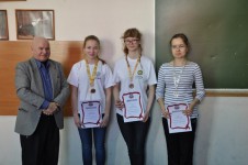 метание ножей, ,14-15 марта в Москве прошел Открытый Чемпионат Москвы по спортивному метанию ножа. Эти соревнования являются вторым этапом Кубка России по метанию ножа.   