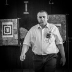 метание ножей, ,26-27 марта в Москве прошел Чемпионат Москвы по спортивному метанию ножа по правилам федерации Универсального боя. Всего было более 40 метателей.
Борьба получилась необычайно упорной, судьба сразу нескольких наград была определена при равном количестве набранных очков по последней серии. Предлагаю фотографии прошедшего турнира от Анны Кортуновой. 