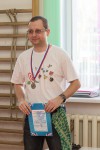 метание ножей, ,26-27 марта в Москве прошел Чемпионат Москвы по спортивному метанию ножа по правилам федерации Универсального боя. Всего было более 40 метателей.
Борьба получилась необычайно упорной, судьба сразу нескольких наград была определена при равном количестве набранных очков по последней серии. Предлагаю фотографии прошедшего турнира от Анны Кортуновой. 
