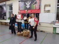 метание ножей, ,31 марта прошел ежегодный турнир памяти сотрудника спецподразделения Вымпел Героя России Дмитрия Разумовского. Благодарим наших гостей и друзей. Традиционно уже приехали коллеги из разных городов России: Рязани - Дмитрий Михеев & Co, Гусь-Хрустального Сергей Родиков - спасибо за замечательный кинжал из кварца!, Пушкино Павел Серебряков с замечательной силовой безоборокой и Санкт-Петербурга - очаровательная и талантливая Нина Горецкая - рады были видеть. Нижний Новгород - Александр Харитонов - высочайший уровень мастерства. Были новые лица из г. Калуга и, разумеется, Москва и одни из лучших представителей направления. Перечислять же клубы даже не будем, чуть позже вывесим все результаты, оцените сами. 