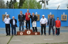 метание ножей, ,10-11 мая 2014 года в доме отдыха Космодром, недалеко от подмосковного Пушкино прошел Третий Звездный турнир по спортивному метанию ножа. 
Отличная организация: все было подготовлено отменно и соревнование доставило огромное удовольствие! А душевная атмосфера дала большой позитивный настрой участникам и зрителям!
Кроме этого, шесть стендов повысили динамику проведения соревнований . Расположение их выбрано отлично : солнце уже не будет докучать спортсменам в любое время дня.
Огромное спасибо за праздник ! 